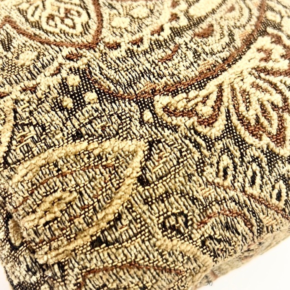 FOREVER by FOSSIL |👜 Beige Gold Beaded Jacquard Textured Carpet Purse Handbag - Picture 4 of 9